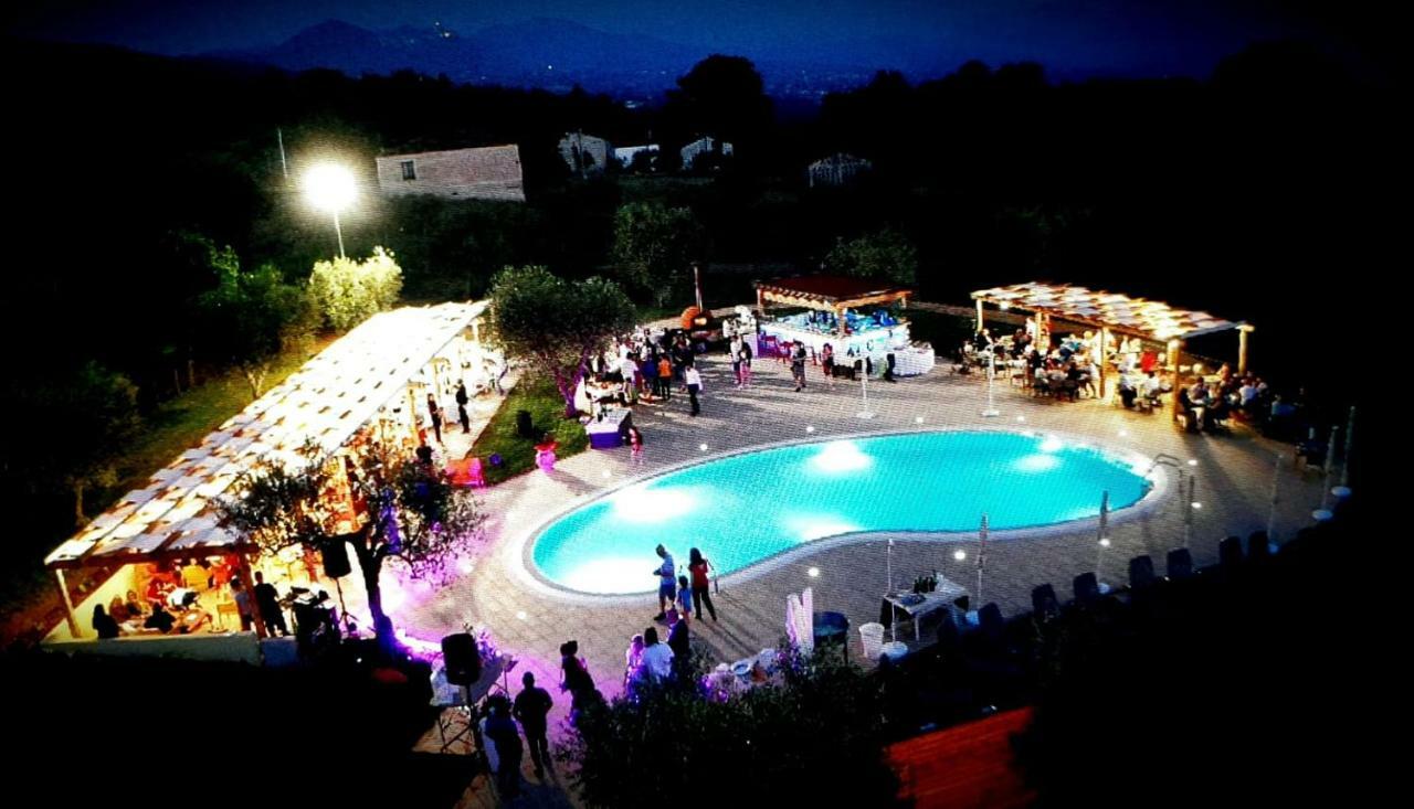 Agriturismo Il Castagneto بادولا المظهر الخارجي الصورة
